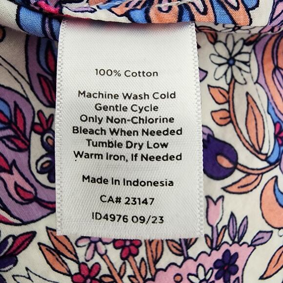 Talbots Shirt Womens Size Medium Button Front Magical Floral Cotton Lightweight - Picture 8 of 8